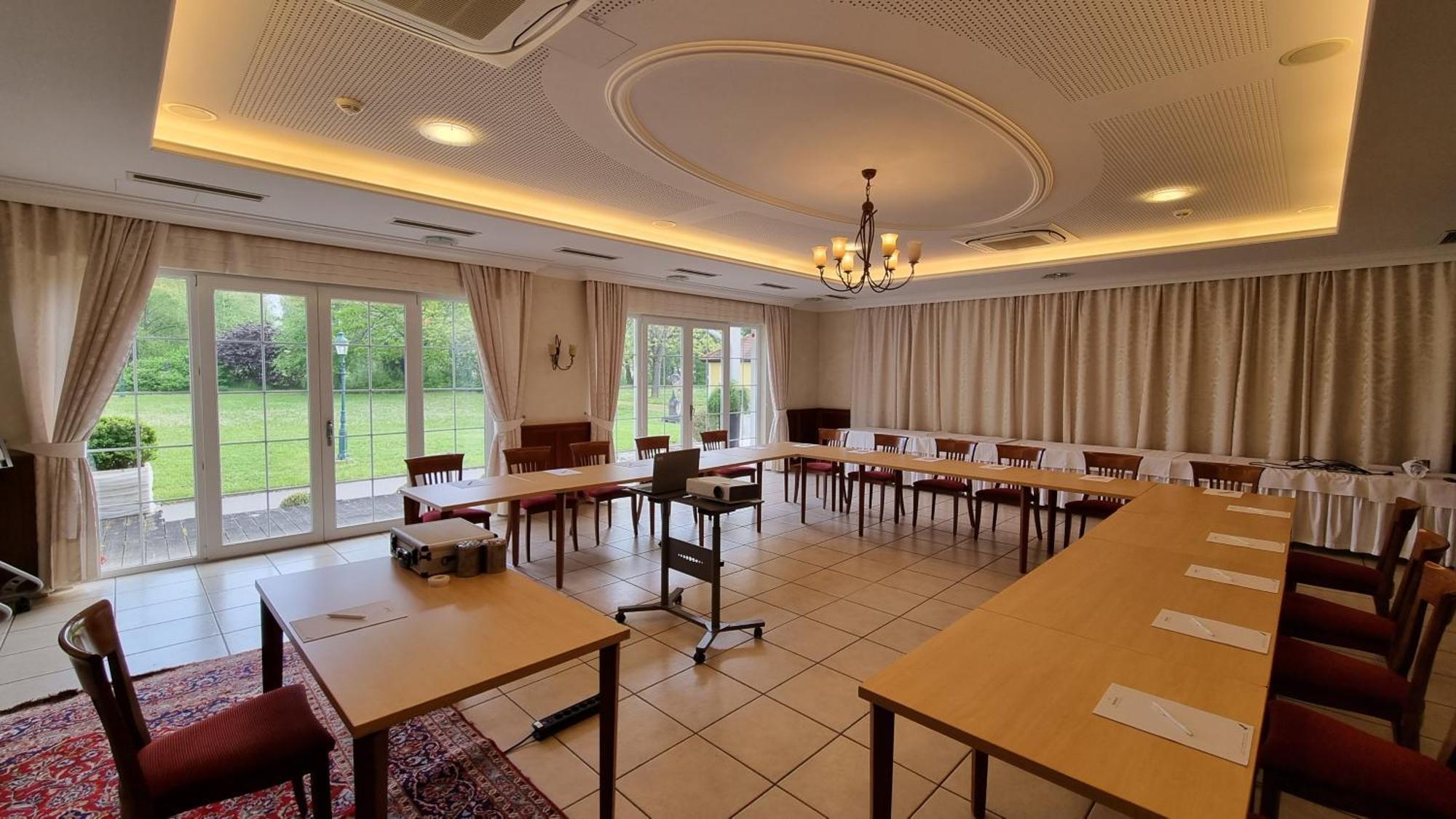 Birkenhof Gols - B & B - Wohlfuehl Hotel Mit Wochenend-Restaurant Dış mekan fotoğraf