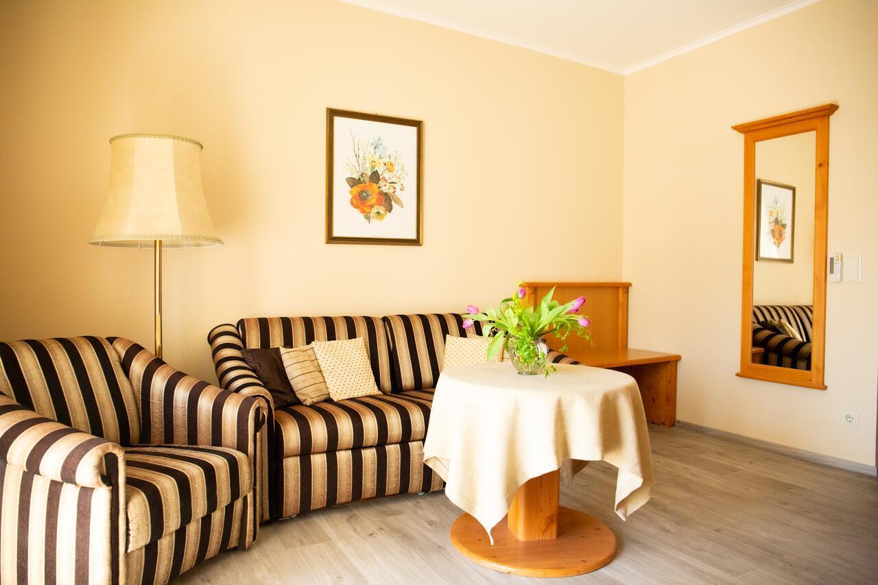 Birkenhof Gols - B & B - Wohlfuehl Hotel Mit Wochenend-Restaurant Dış mekan fotoğraf